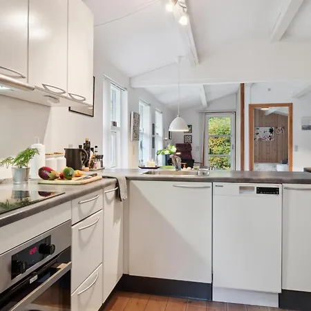 3 Bedroom Lovely In