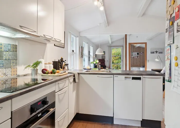 3 Bedroom Cozy In